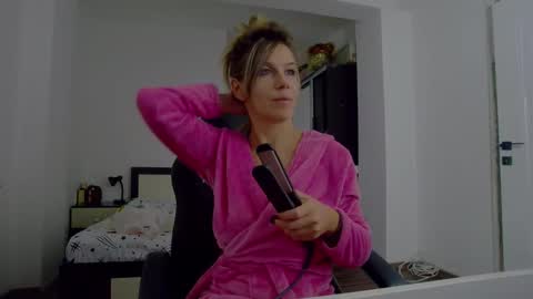 Snapshot of sellena_angel chatting on 12-04-25, 10:13 sellena_angel online show from 12-04-25, 10:13