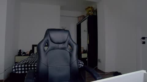 Snapshot of sellena_angel chatting on 05-02-26, 09:09 sellena_angel online show from 05-02-26, 09:09