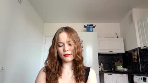 Lily online show from 07-05-26, 06:53