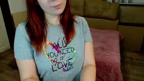 Snapshot of semisweetdream chatting on 01-09-25, 10:41 Next stream 2912 GMT2 online show from 01-09-25, 10:41