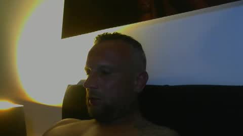 sence08 online show from 09-18-25, 05:15