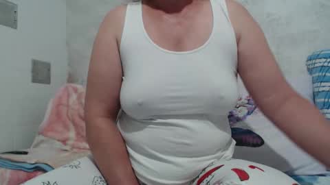 Lenna online show from 09-29-25, 05:12