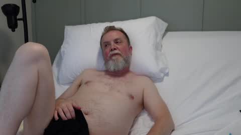 Snapshot of sensatyr chatting on 12-28-24, 08:47 Daddy Dave online show from 12-28-24, 08:47