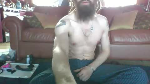 Snapshot of sensisubcei chatting on 05-02-26, 10:31 sensiswitch online show from 05-02-26, 10:31