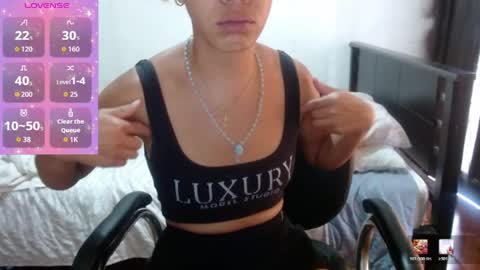 Snapshot of sensual_natalie chatting on 05-27-26, 09:34 sensual_natalie online show from 05-27-26, 09:34