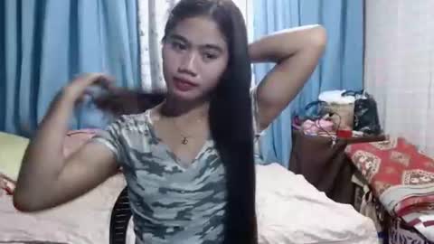 Snapshot of sensual_nhor chatting on 05-15-26, 12:01 sensual_nhor online show from 05-15-26, 12:01
