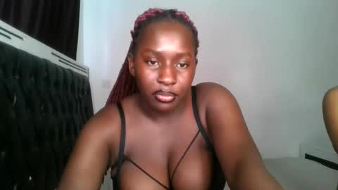 sensual_ria online show from 06-10-26, 06:34