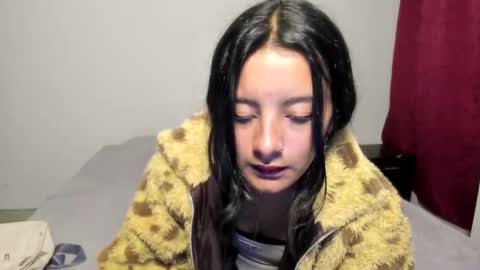 sensual_skinny online show from 10-07-25, 06:54