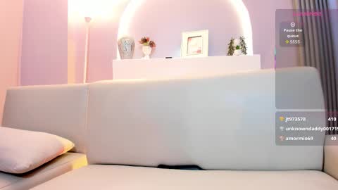 Sophie     online show from 02-28-26, 11:39