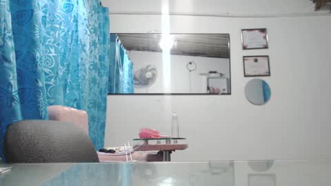 Snapshot of sensualbaby07 chatting on 09-17-25, 01:29 I am Hellen online show from 09-17-25, 01:29