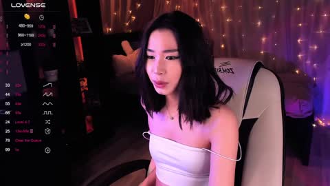 Kiki online show from 12-15-24, 08:25