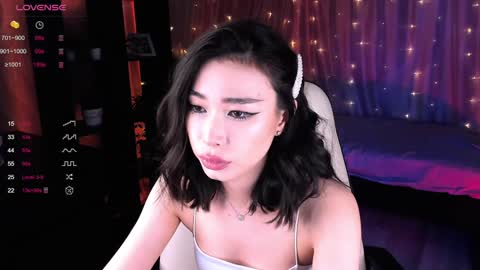 Kiki online show from 12-26-24, 06:33