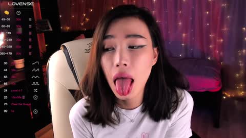 Kiki online show from 12-28-24, 06:40