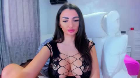 EllaRossa online show from 03-28-26, 12:05