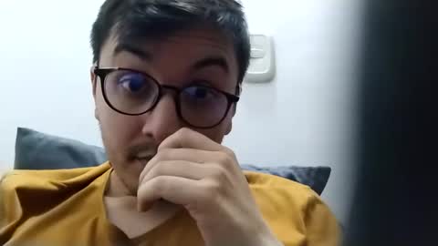 Snapshot of seralguli chatting on 12-20-24, 01:14 Seb online show from 12-20-24, 01:14