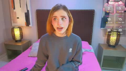 Seraphine star online show from 12-23-25, 04:21