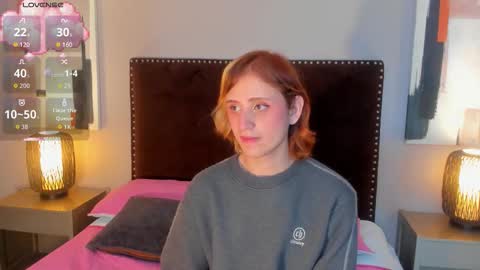 Seraphine star online show from 03-25-26, 02:39