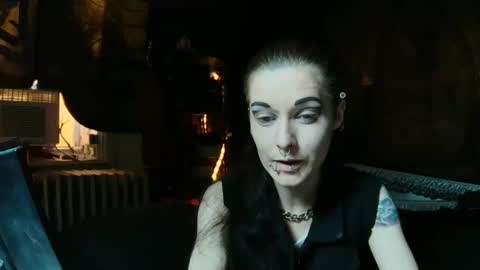 Snapshot of seraphinmunster chatting on 05-30-26, 10:29 Seraphin Munster online show from 05-30-26, 10:29