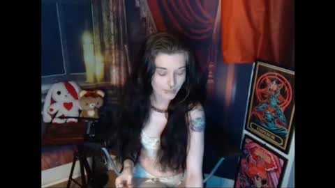 Snapshot of seraphinmunster chatting on 06-13-26, 11:02 Seraphin Munster online show from 06-13-26, 11:02