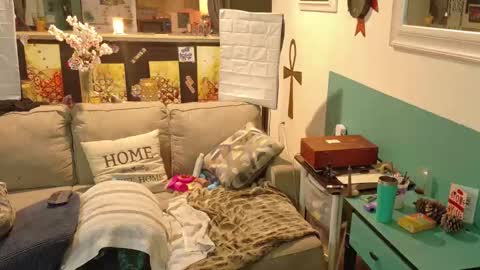 Snapshot of seraphyx33 chatting on 09-09-25, 11:15 seraphyx33 online show from 09-09-25, 11:15