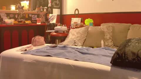 Snapshot of seraphyx33 chatting on 10-24-25, 04:25 seraphyx33 online show from 10-24-25, 04:25