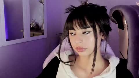 Snapshot of seren_bleck chatting on 10-15-25, 01:50 Seren  Follow me online show from 10-15-25, 01:50