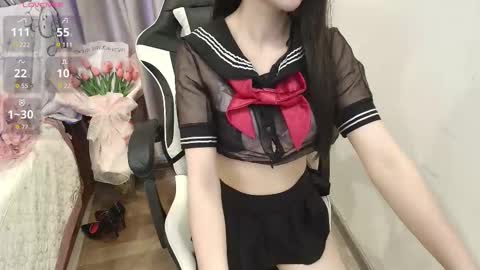 Snapshot of serena_angel18 chatting on 10-16-25, 02:45 Serena online show from 10-16-25, 02:45