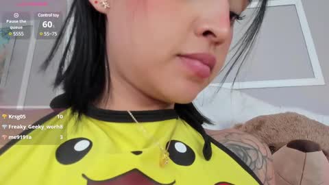 Snapshot of serena_jeyns chatting on 01-02-25, 11:06 SERE online show from 01-02-25, 11:06