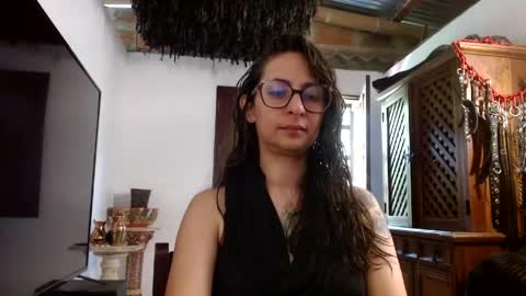 Serena Xyz online show from 04-18-26, 04:44