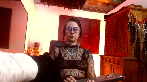 Snapshot of serena_xyz chatting on 04-29-26, 05:30 Serena Xyz online show from 04-29-26, 05:30