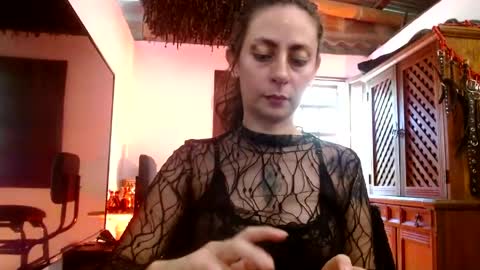 Snapshot of serena_xyz chatting on 05-01-26, 04:33 Serena Xyz online show from 05-01-26, 04:33
