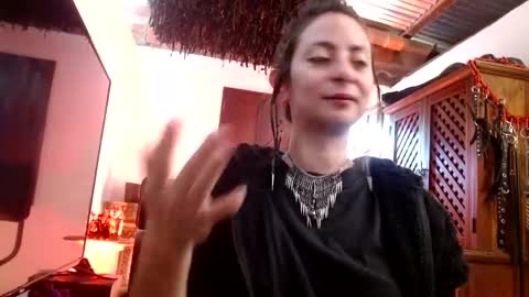 Snapshot of serena_xyz chatting on 05-05-26, 01:41 Serena Xyz online show from 05-05-26, 01:41
