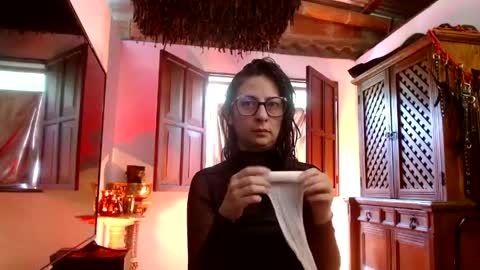 Snapshot of serena_xyz chatting on 05-16-26, 02:27 Serena Xyz online show from 05-16-26, 02:27