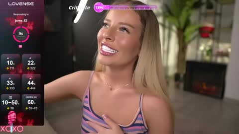 Snapshot of serenanoir chatting on 06-06-26, 09:19 Serena online show from 06-06-26, 09:19