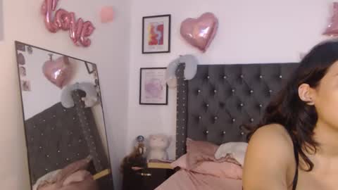 Snapshot of serenaroussee chatting on 03-09-25, 01:56 sararoussee online show from 03-09-25, 01:56