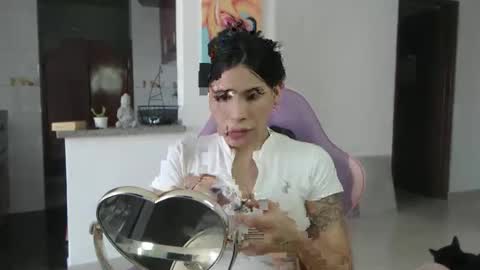 Snapshot of serenaroussee chatting on 05-14-26, 06:26 sararoussee online show from 05-14-26, 06:26