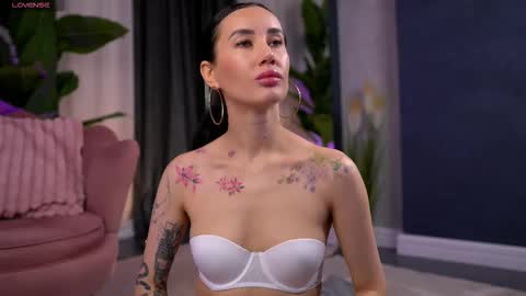 Serena online show from 11-06-25, 11:00