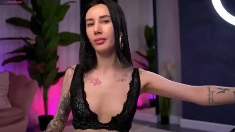 Serena online show from 11-17-25, 10:43