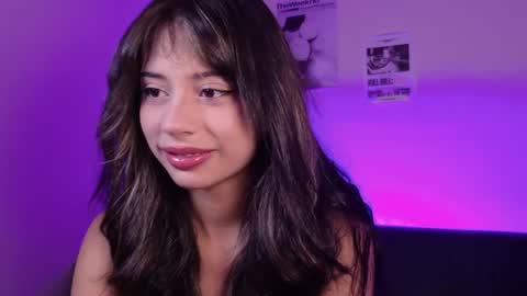 Snapshot of serenbleck chatting on 04-29-26, 10:19 Seren online show from 04-29-26, 10:19