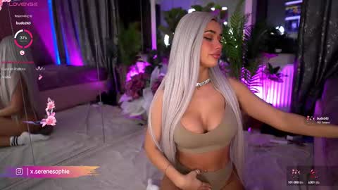 Snapshot of serene_sophiex chatting on 02-19-25, 09:36 Serene Sophiex online show from 02-19-25, 09:36