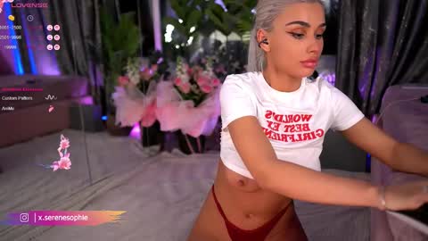 Snapshot of serene_sophiex chatting on 02-26-25, 03:10 Serene Sophiex online show from 02-26-25, 03:10