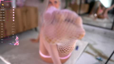 Snapshot of serene_sophiex chatting on 09-29-25, 08:46 Serene Sophiex online show from 09-29-25, 08:46