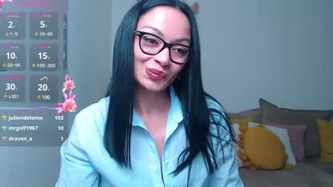 Snapshot of serenesophi chatting on 12-23-24, 12:57 SereneSophi online show from 12-23-24, 12:57