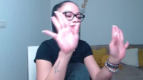 Snapshot of serenesophi chatting on 03-05-25, 07:05 SereneSophi online show from 03-05-25, 07:05