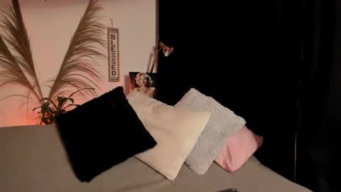 Serenity online show from 09-09-25, 01:05