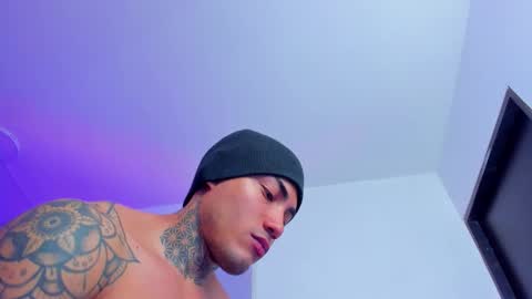 Snapshot of sergio__ferrer chatting on 10-16-25, 07:04 SERGIO FERRER online show from 10-16-25, 07:04