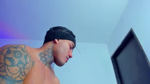 Snapshot of sergio__ferrer chatting on 10-17-25, 08:44 SERGIO FERRER online show from 10-17-25, 08:44