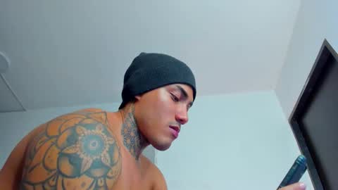 Snapshot of sergio__ferrer chatting on 10-26-25, 05:02 SERGIO FERRER online show from 10-26-25, 05:02