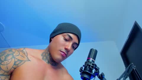 Snapshot of sergio__ferrer chatting on 10-28-25, 06:17 SERGIO FERRER online show from 10-28-25, 06:17