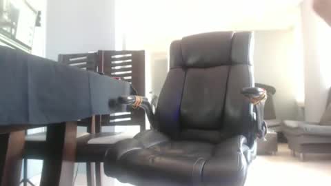 Snapshot of serioyhetero19 chatting on 01-10-25, 07:32 hetero serio discreto online show from 01-10-25, 07:32